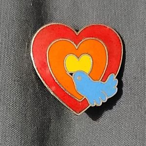 Vtg 1980 Heart Bird Lapel Pin